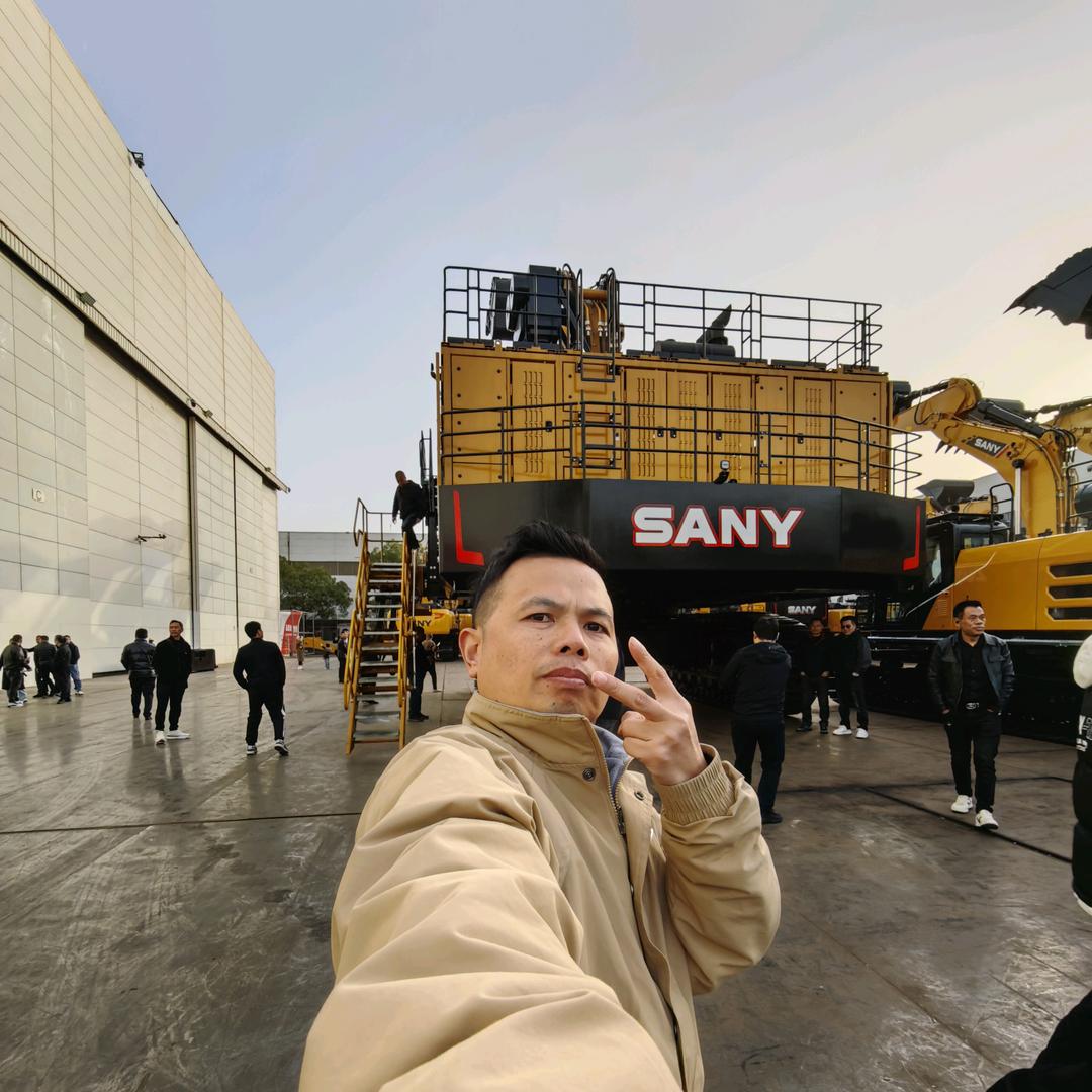丽水卖挖机最多的男人