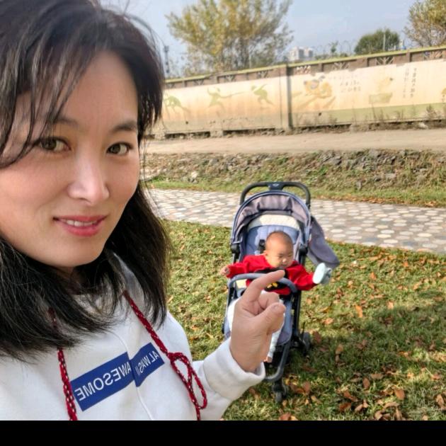 鸣辉东北野生药材小姐姐