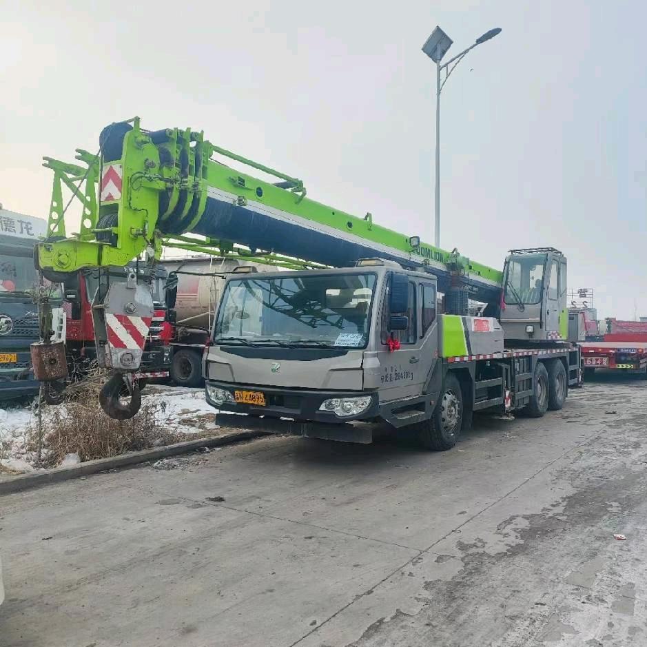 阿克苏吊车8吨25吨