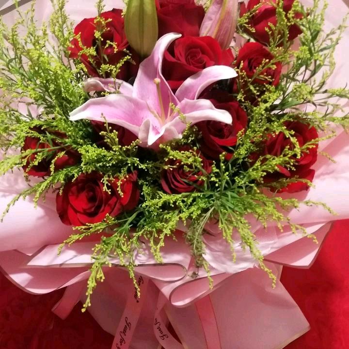 东方明珠四季飘香