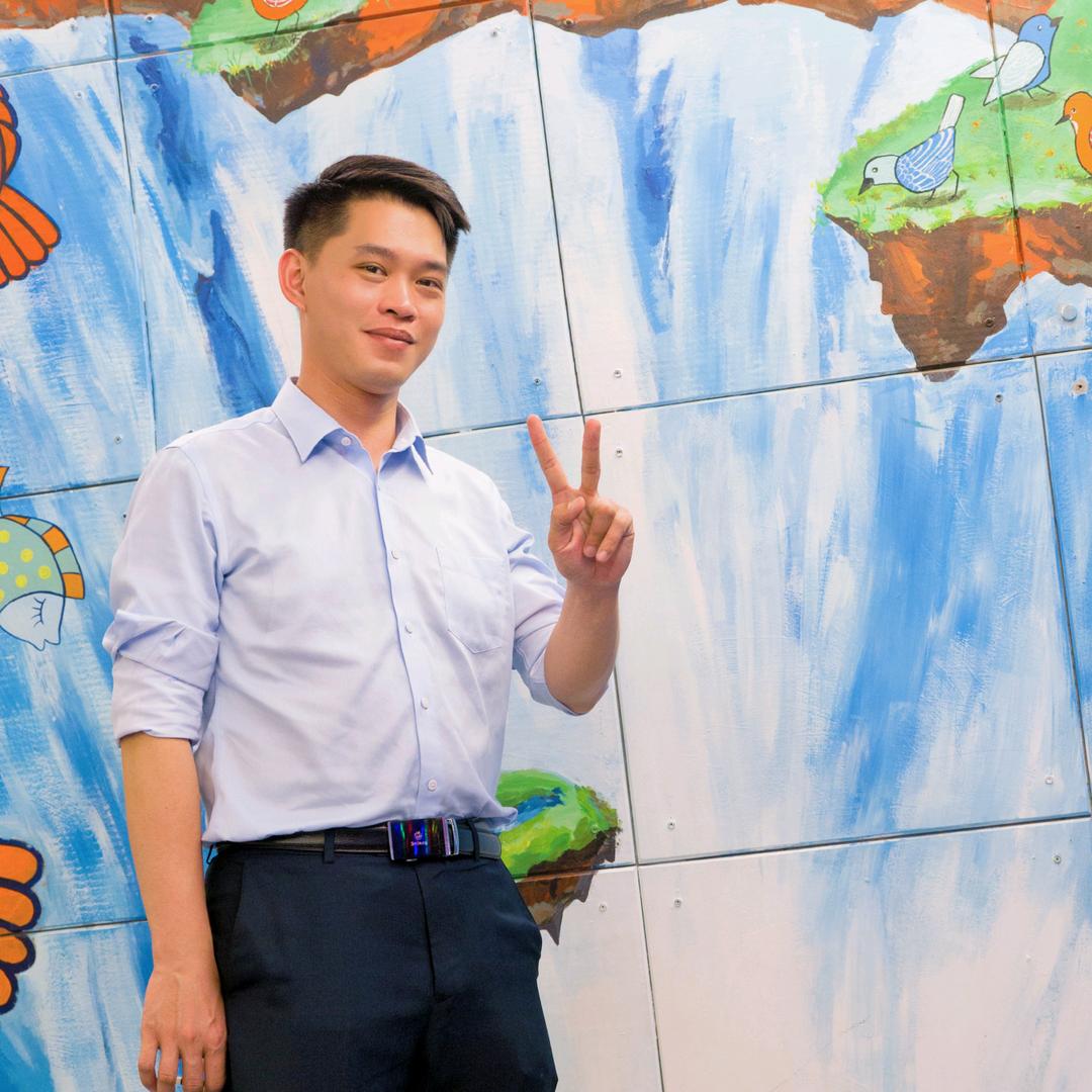 龙华新房卓越珺奕府内场销售，阿霖