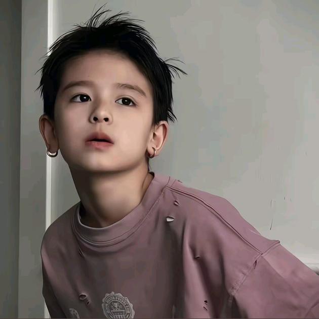 济宁学院小小怪（新生看主页）