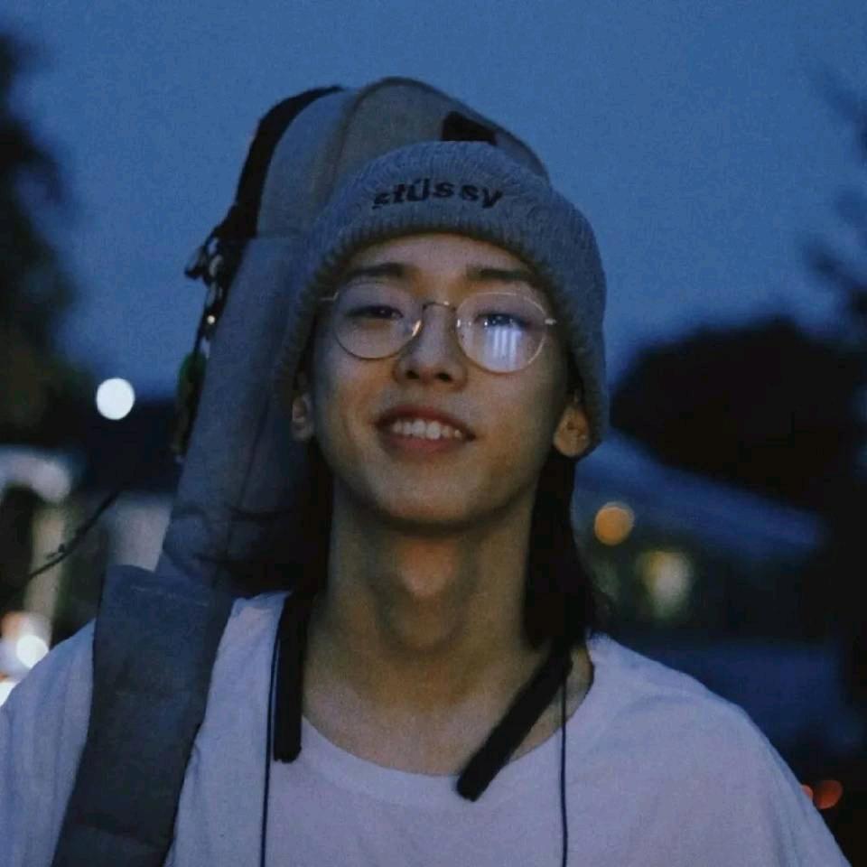 吃西红柿的土豆