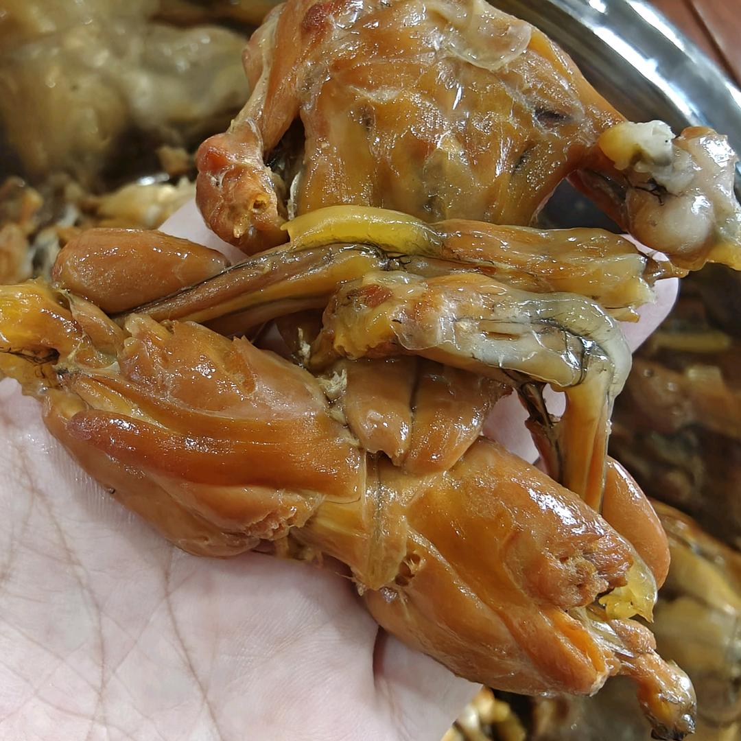 上海枫泾老板娘熏牛蛙