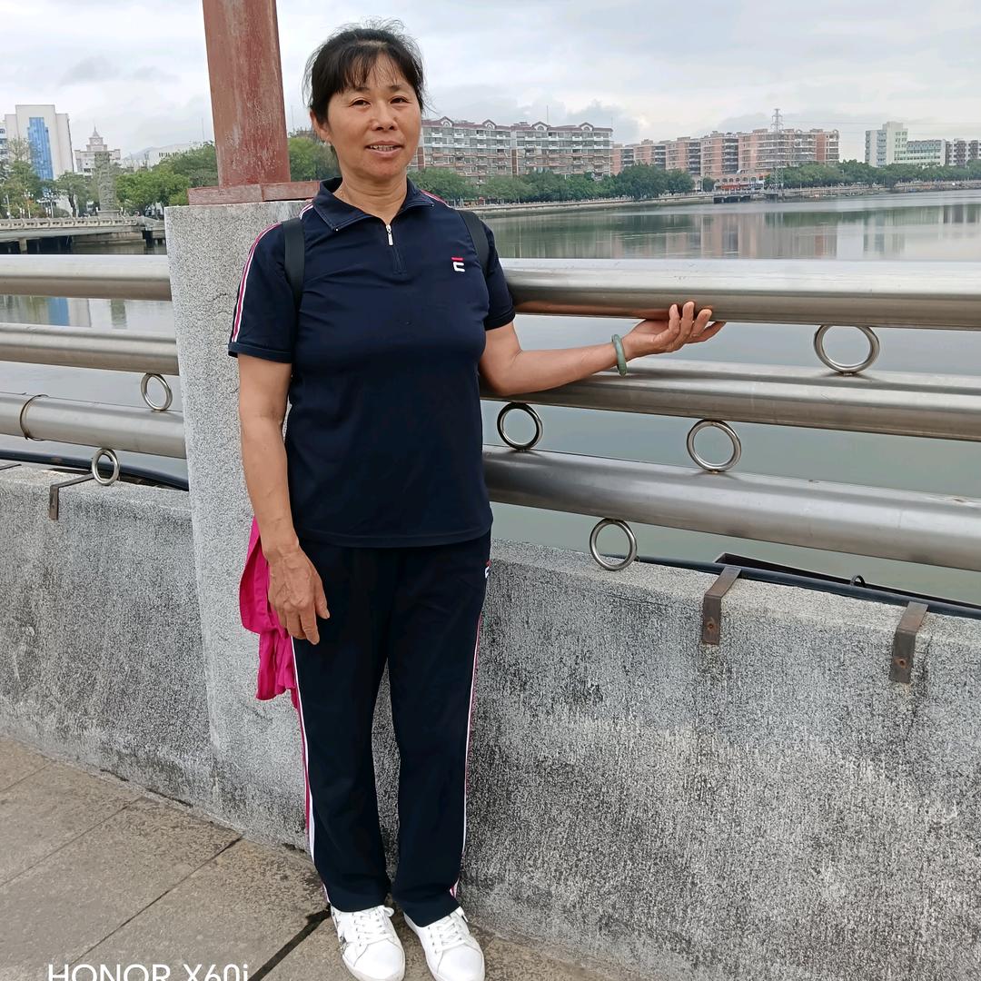 潘潘