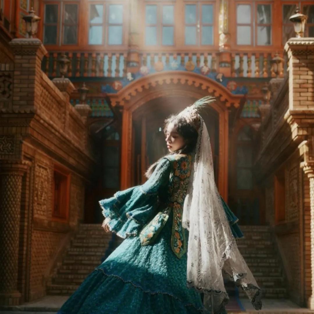 浅浅玫瑰淡淡香