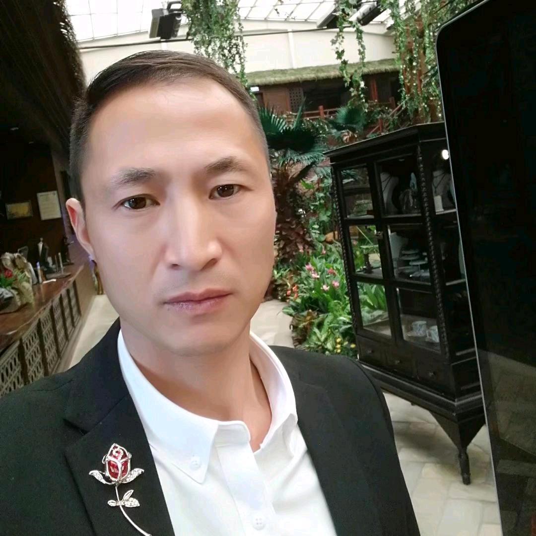 梅峰，