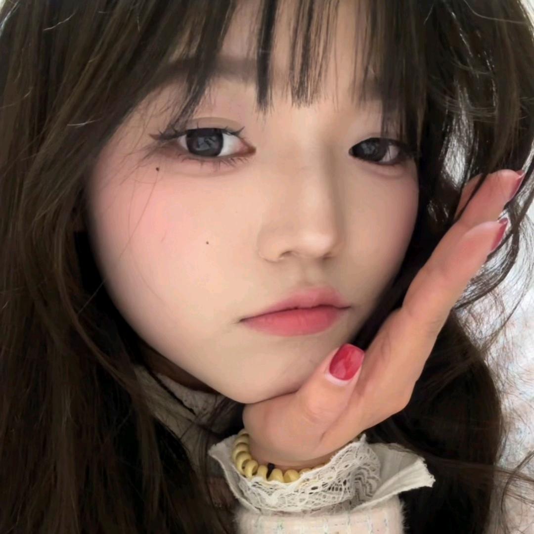 昭通琻蓝翎-莹莹