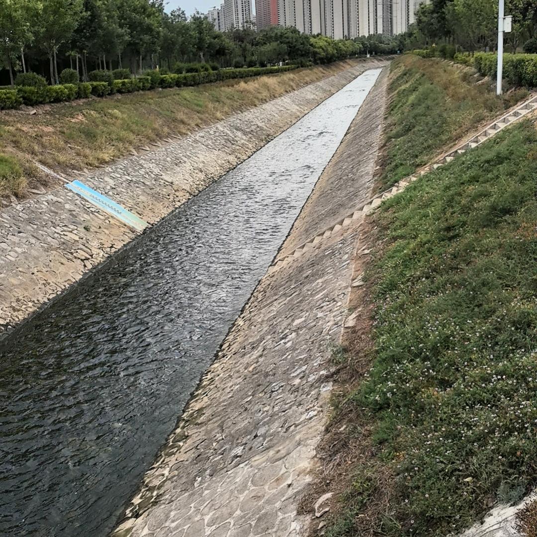 梦醒是一场梦。