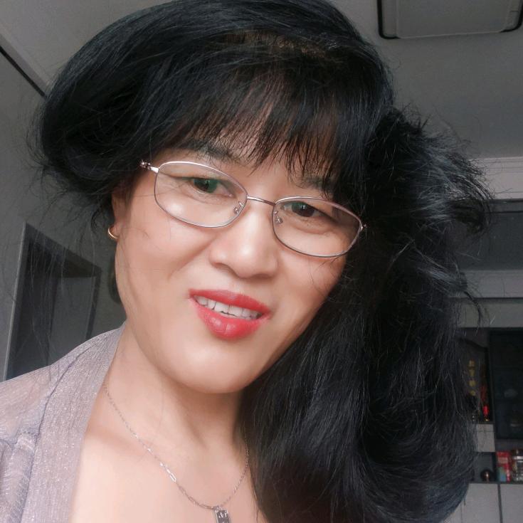 谭美玉木棉花的春天。
