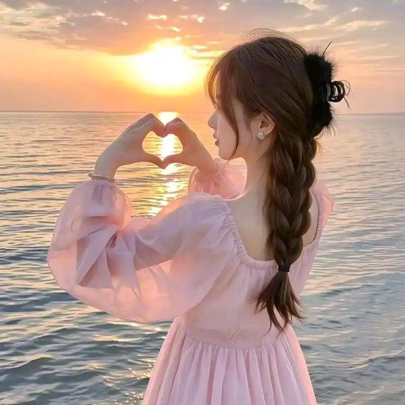 ꧔ꦿ℘淡然💞᭄᪲ᩚ一笑꧔