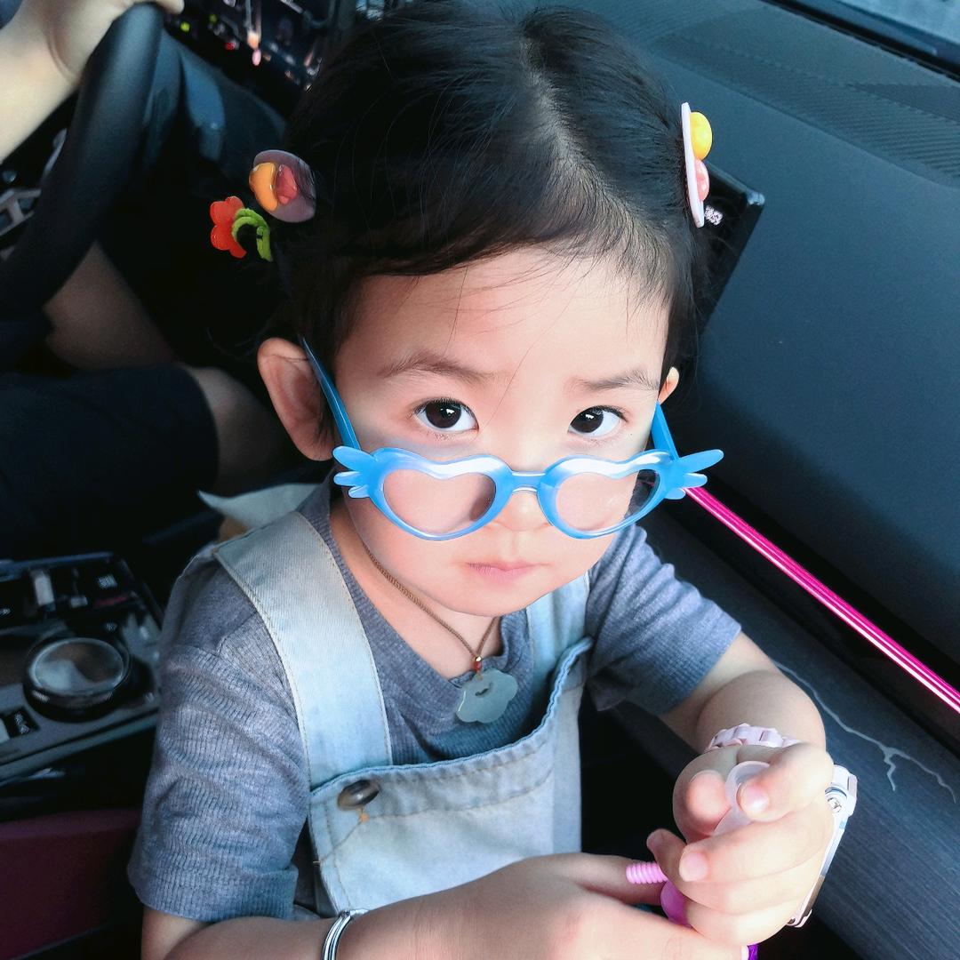 蒙眼的潘