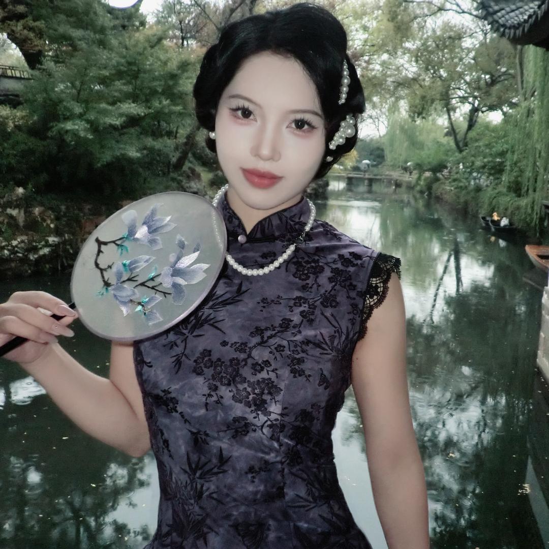 亮晶晶的晶