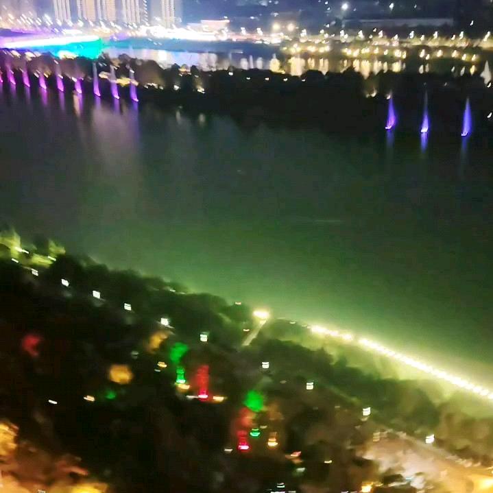 红