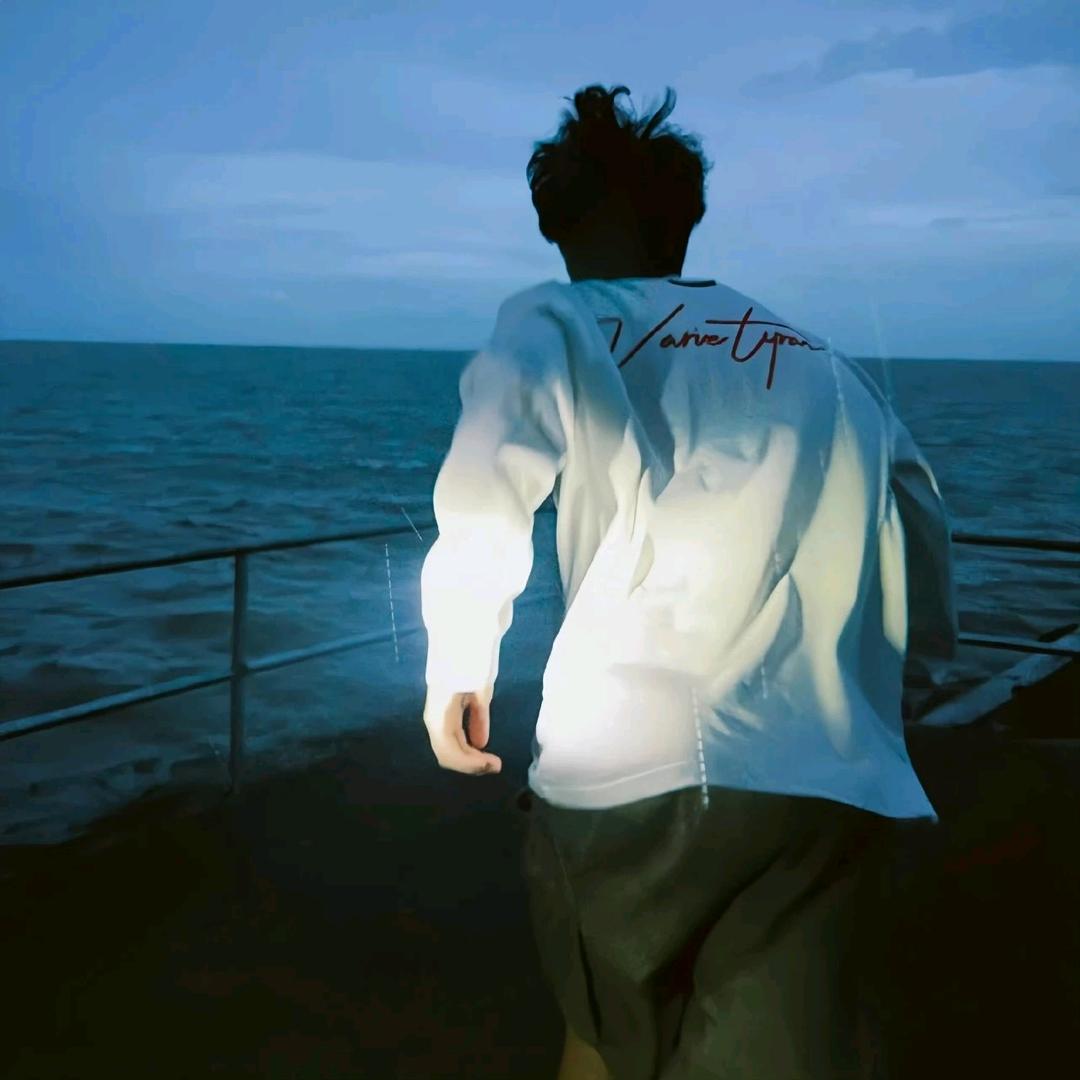 <昊昊>