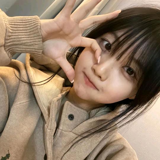 独坐枫林夜听雨