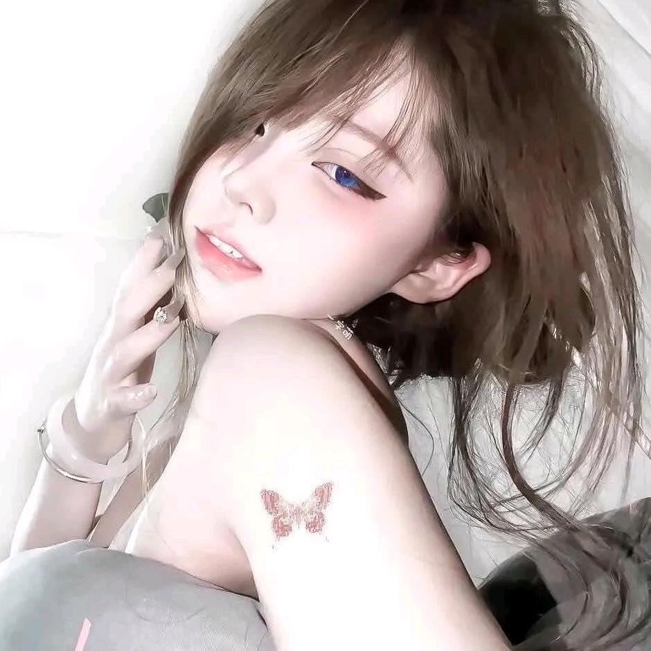 打扮成忧郁总裁被骂装货的极品清冷破碎大御