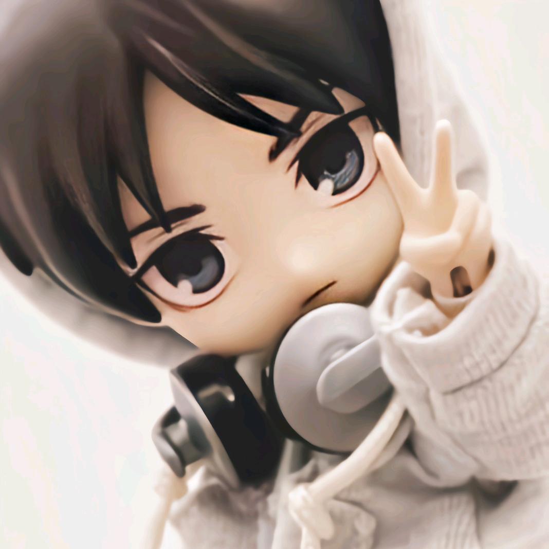 QueeChen.