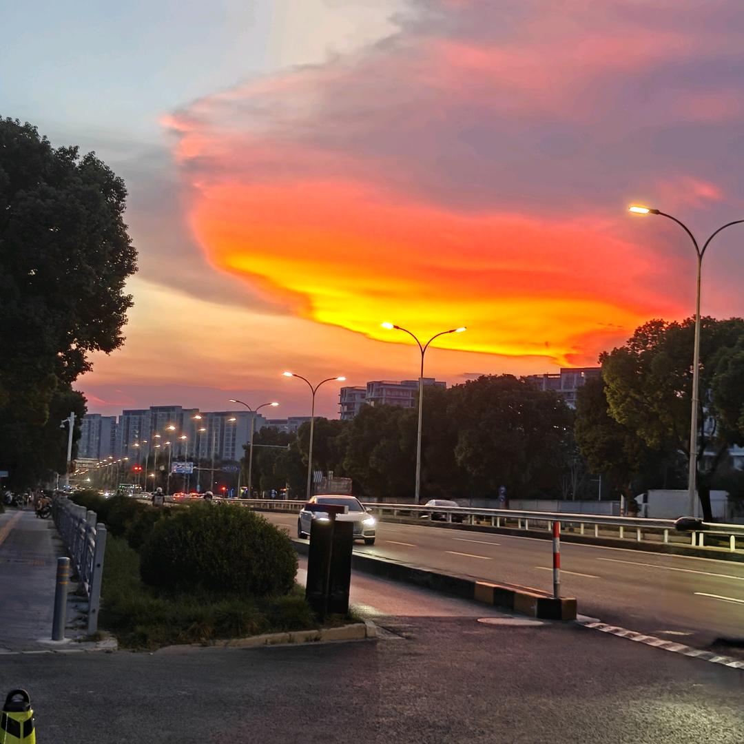 明月升至荒天外