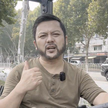 武汉叉车司机刘创意