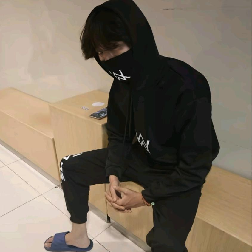 隔壁班嘉豪