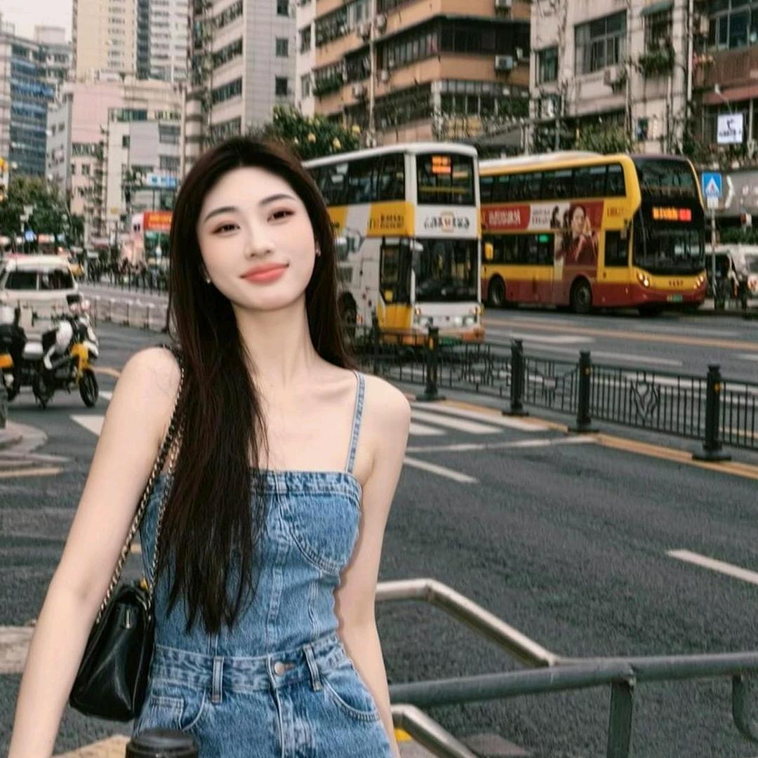 可乐加冰( •͈ᴗ⁃͈)ᓂ- - -♡