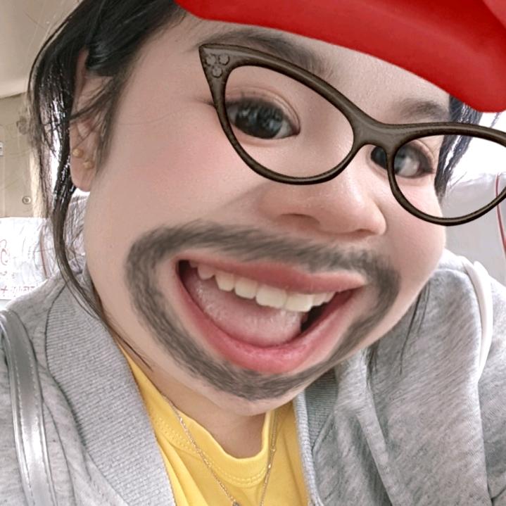 张美丽.