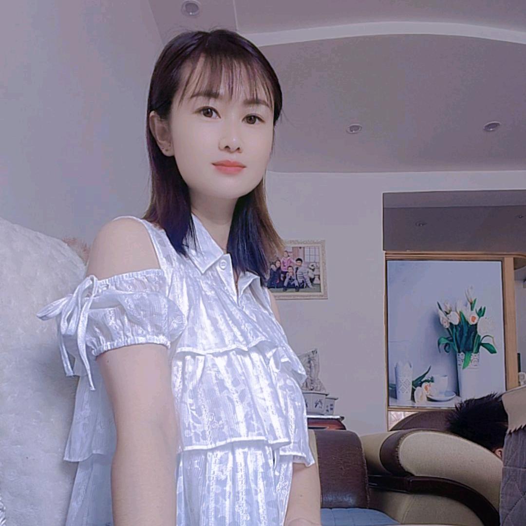 凤凰城LFX2店小蓉