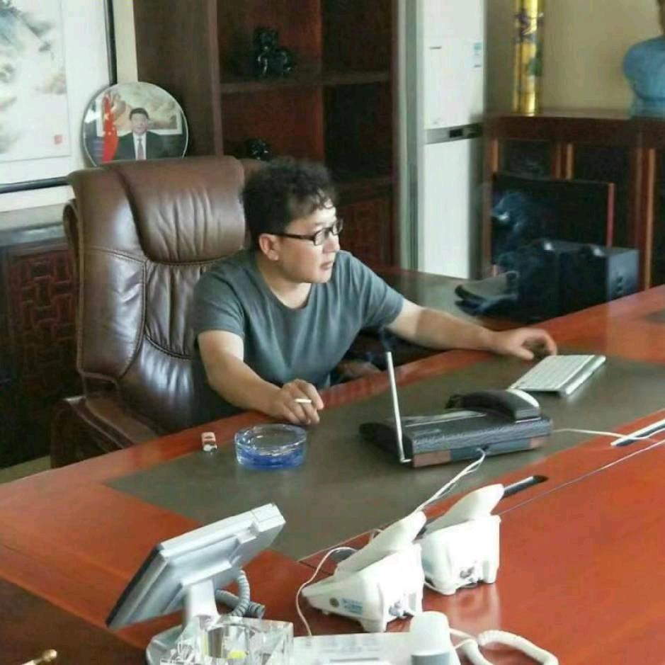 奋斗的红哥