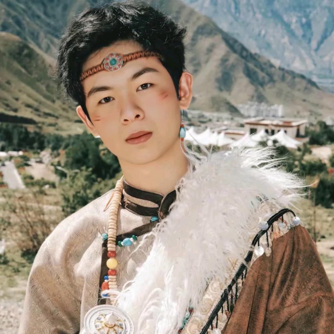 阿礼造型(都市晶华店)官方号