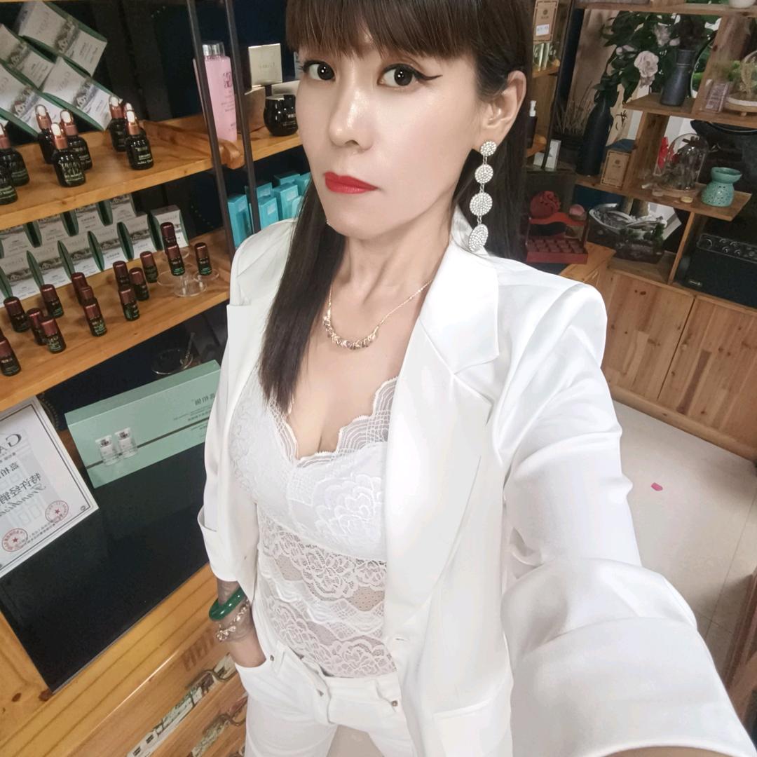 白云飘姐🐲