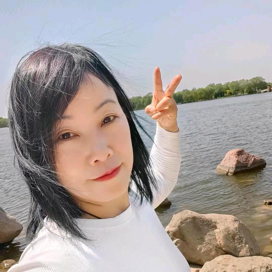 李大美女