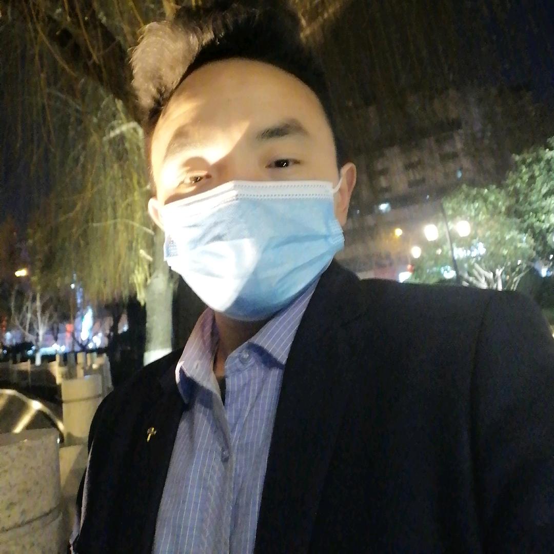 落落的爱慕者