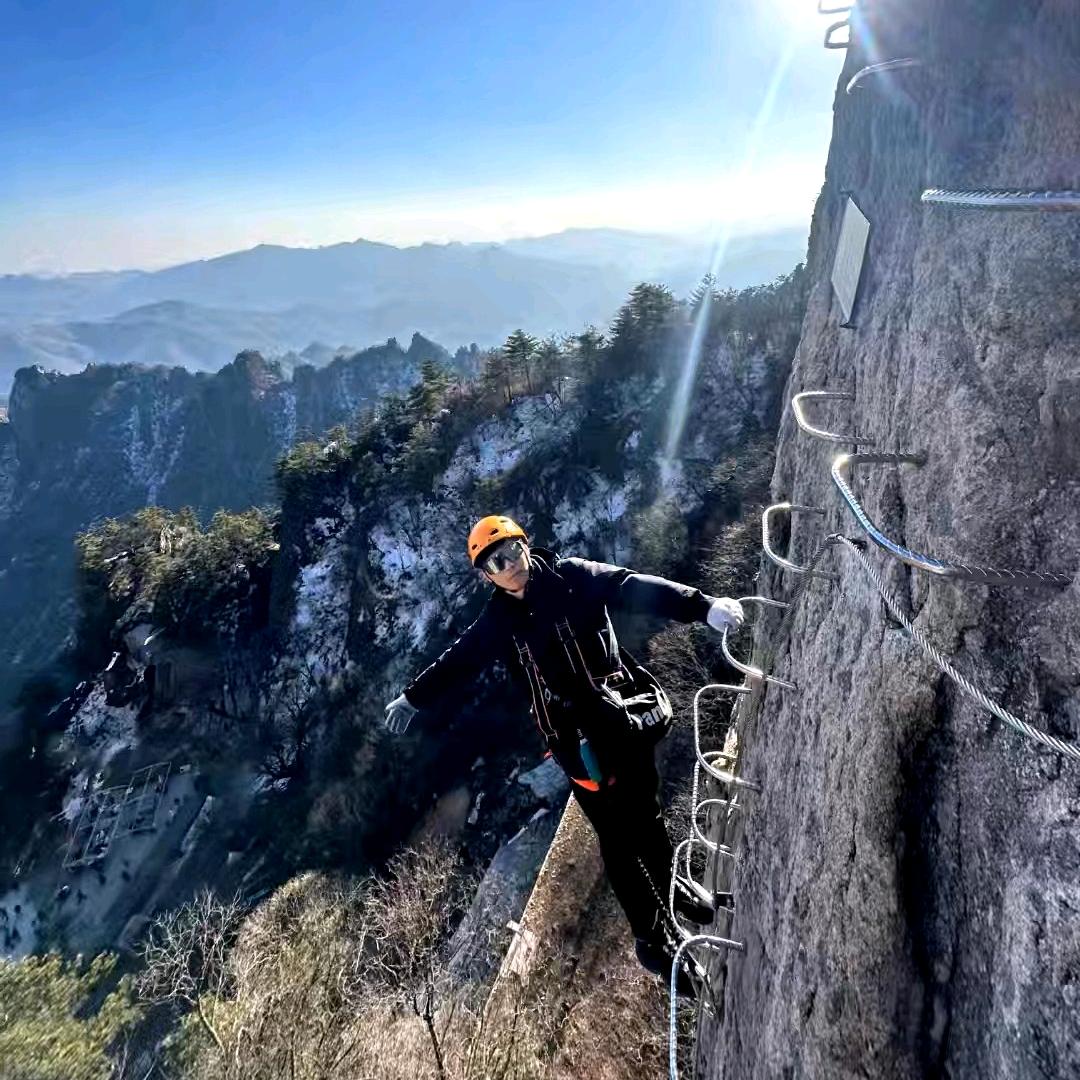 雾慢了风景