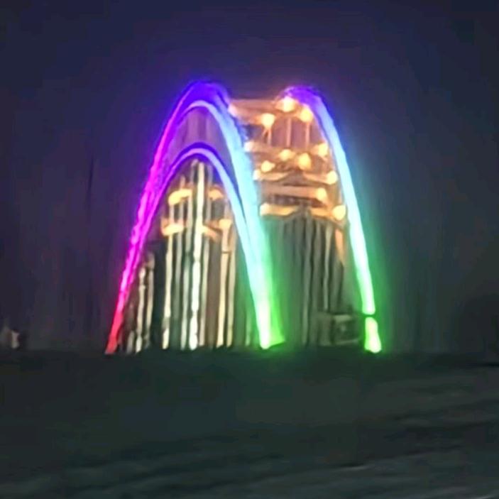 微笑着坚强面对