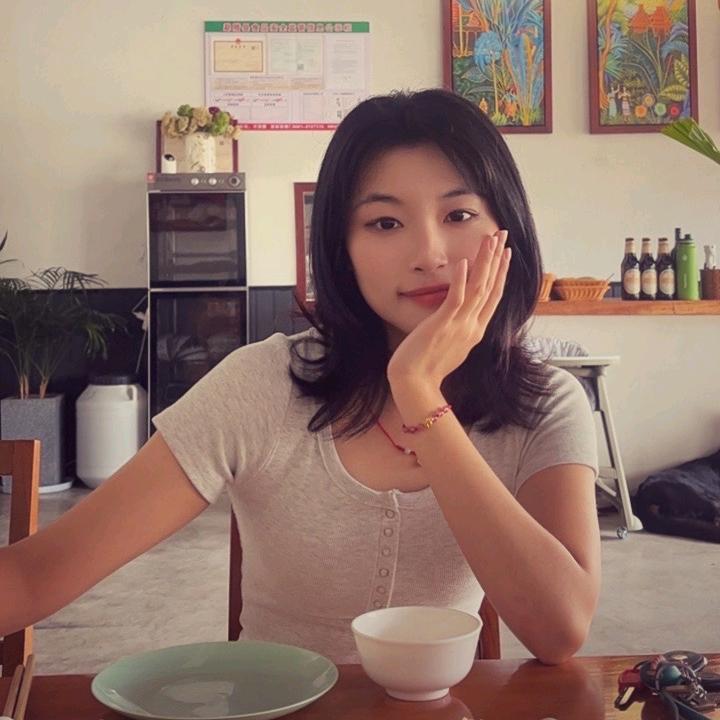 鑫天兰勐腊店 小王同学