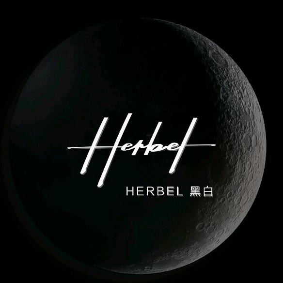 HERBEL黑白男装精选的头像
