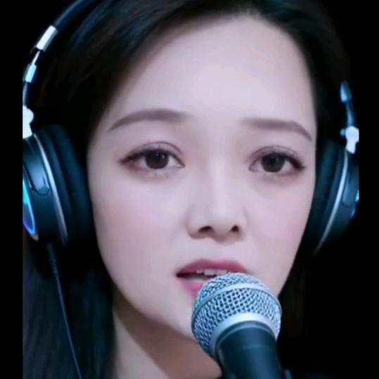 心如洁雪🎤🎸