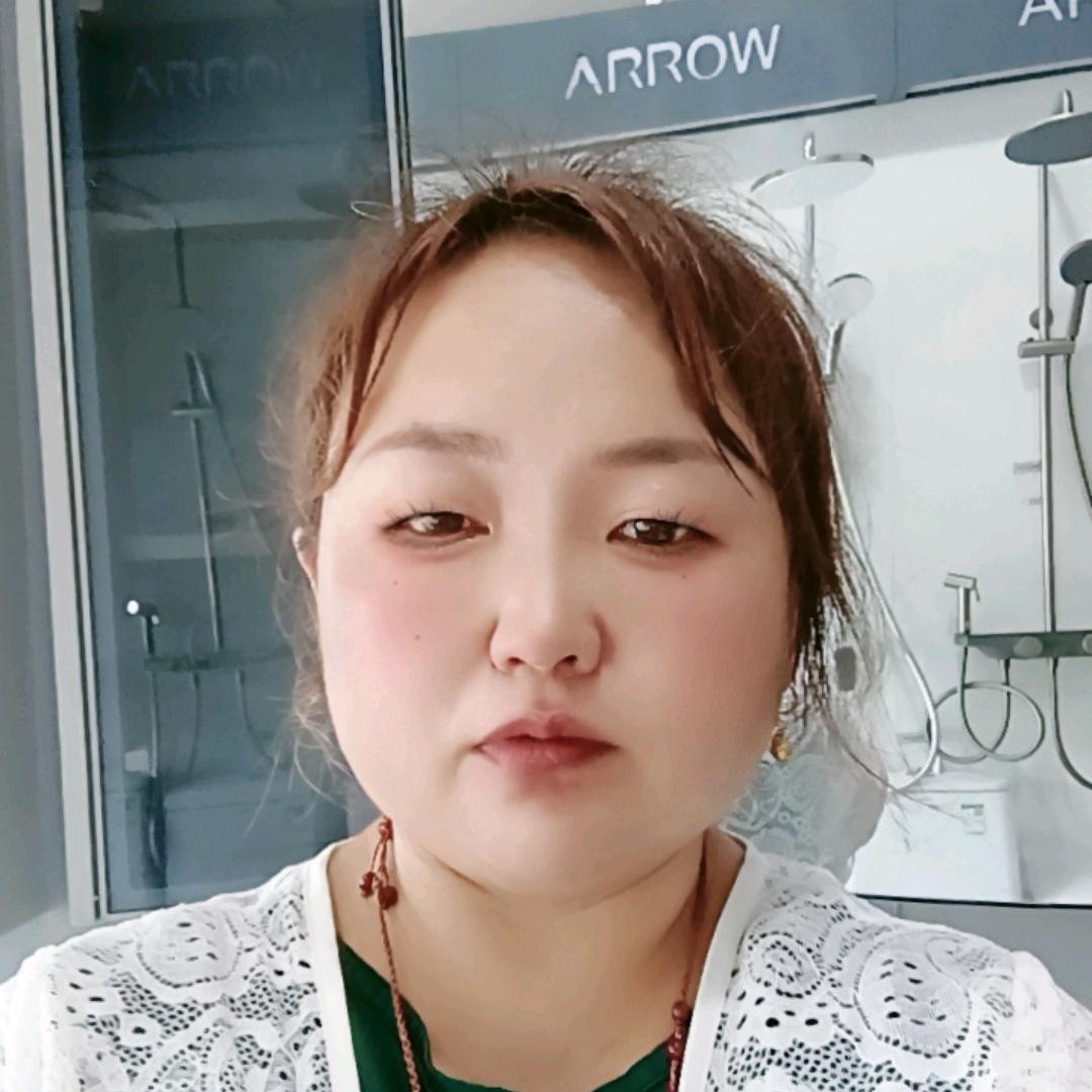 芉娅，丽姐家政