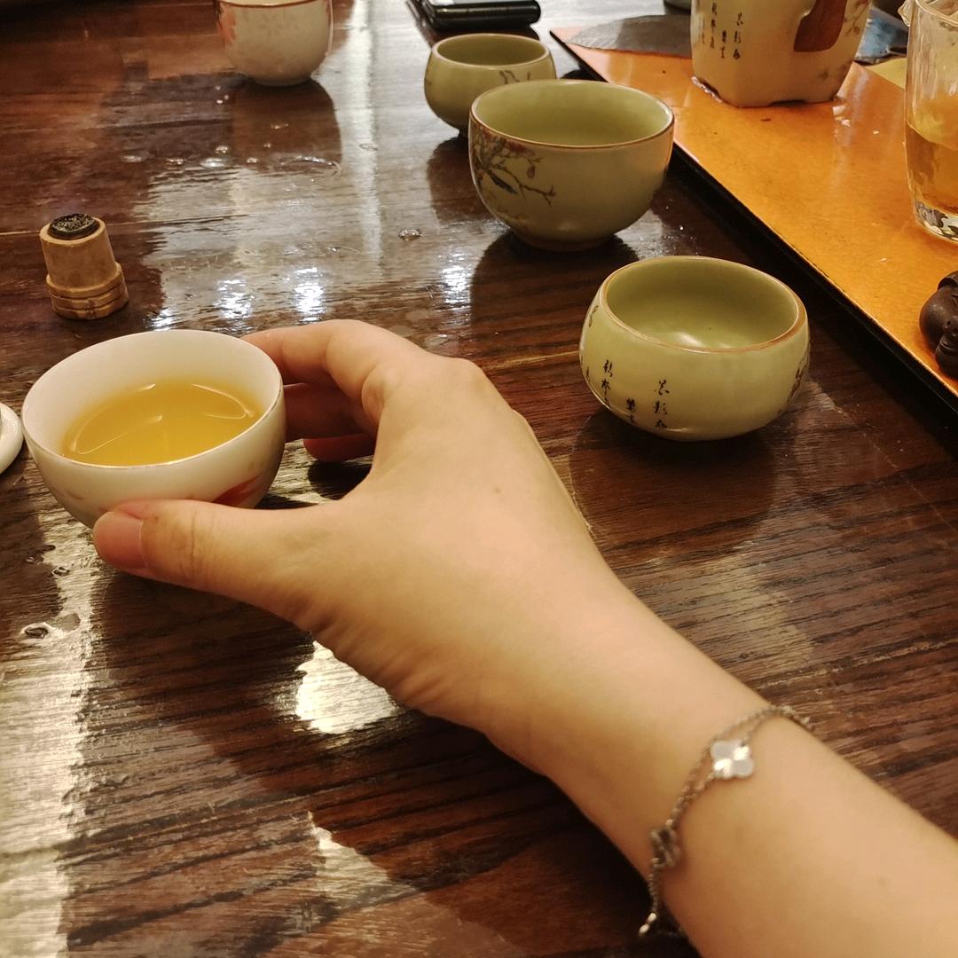 海口龙华源恒吉商贸行