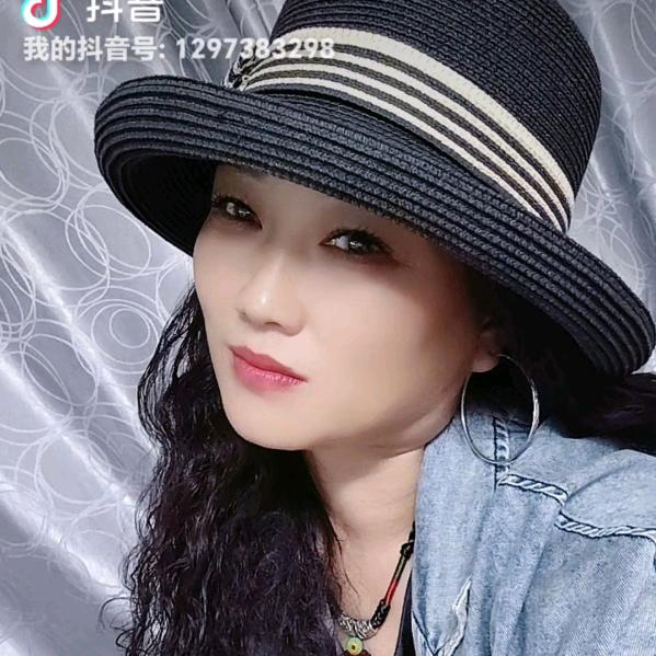@杨静