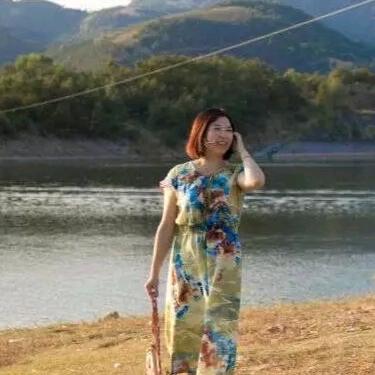 爱笑的姐