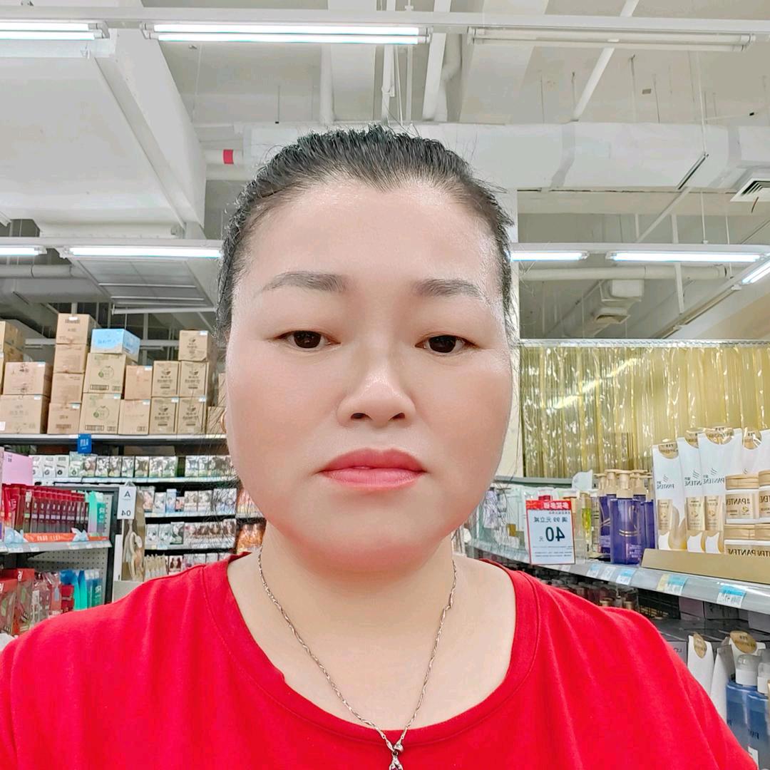 曾姐. 晚上7:45。开播