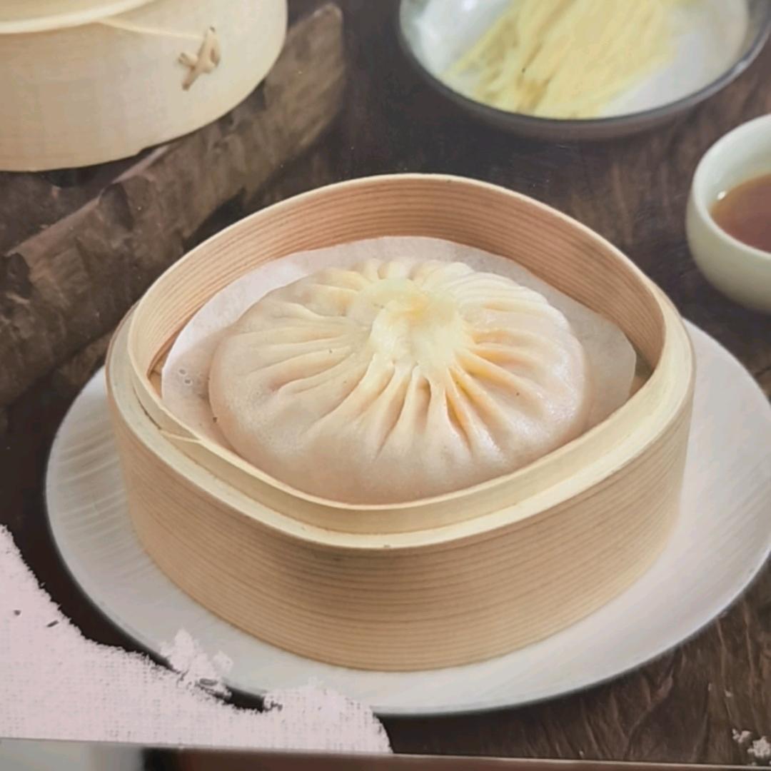 新东蟹黄汤包