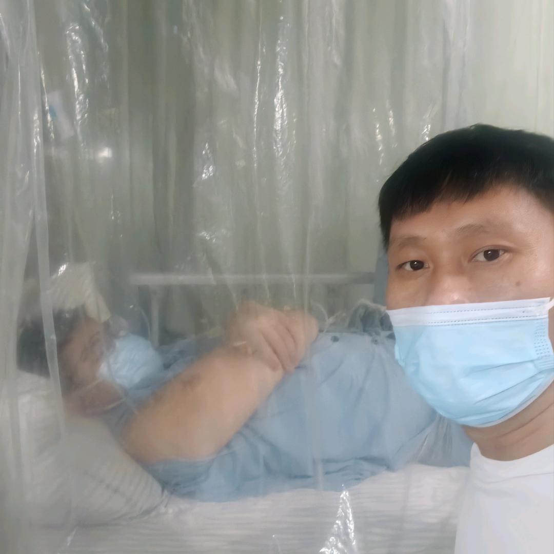 单亲父亲《陪儿抗白》