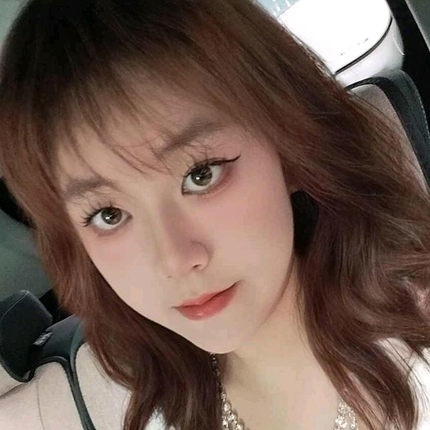 小Y
