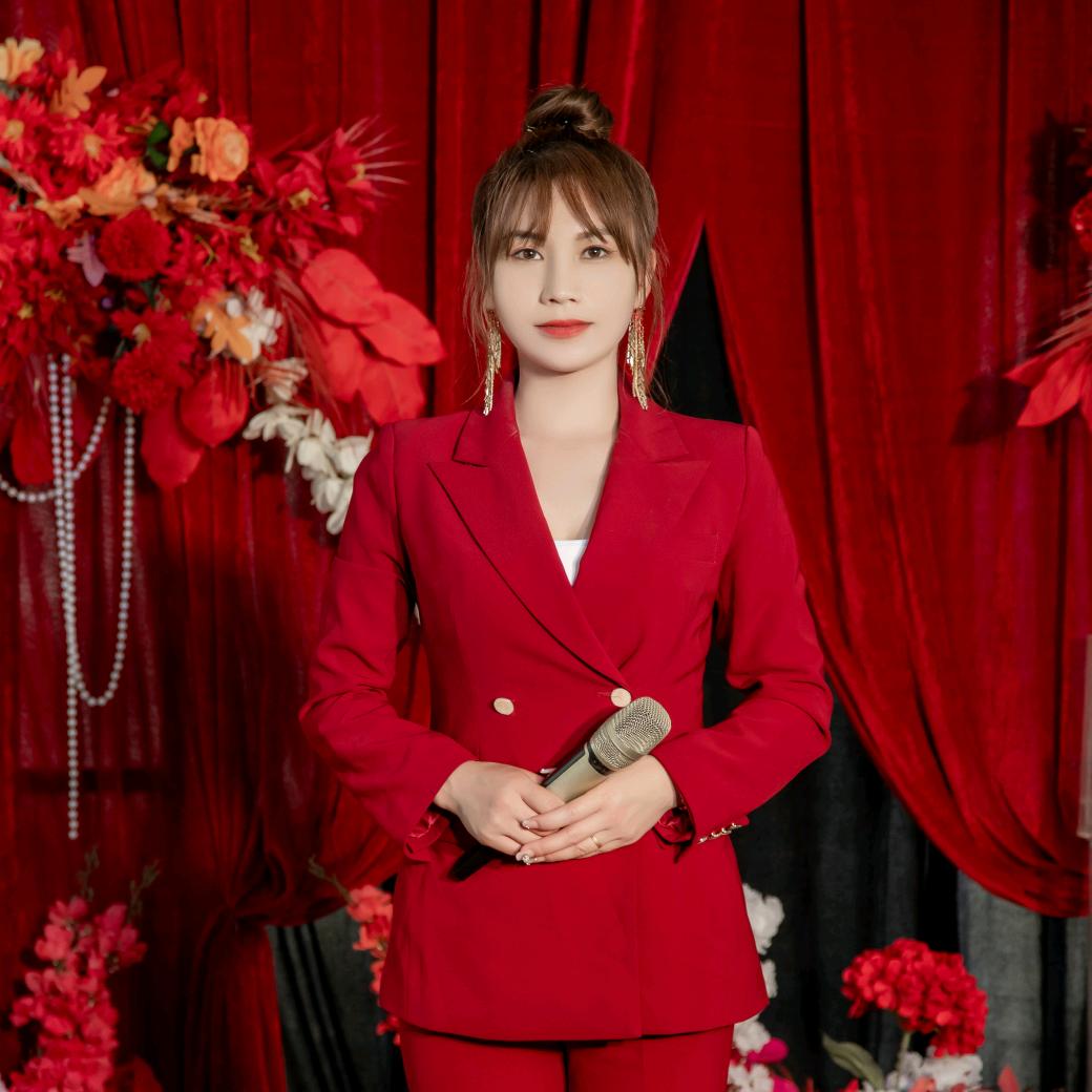 主持人｜花木兰  ♥