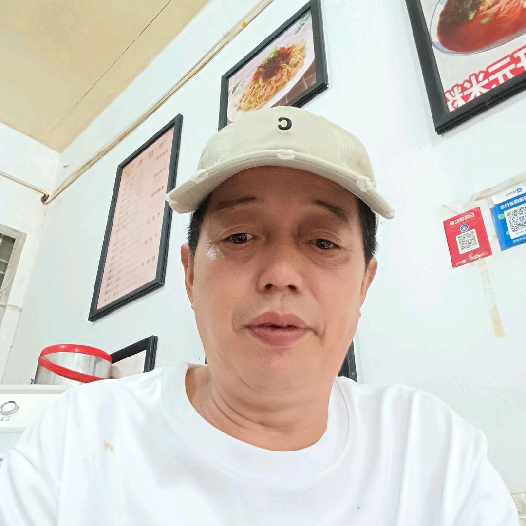 内江市威远县连界镇勇敢村杨四雄