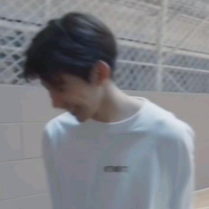 阿屈.