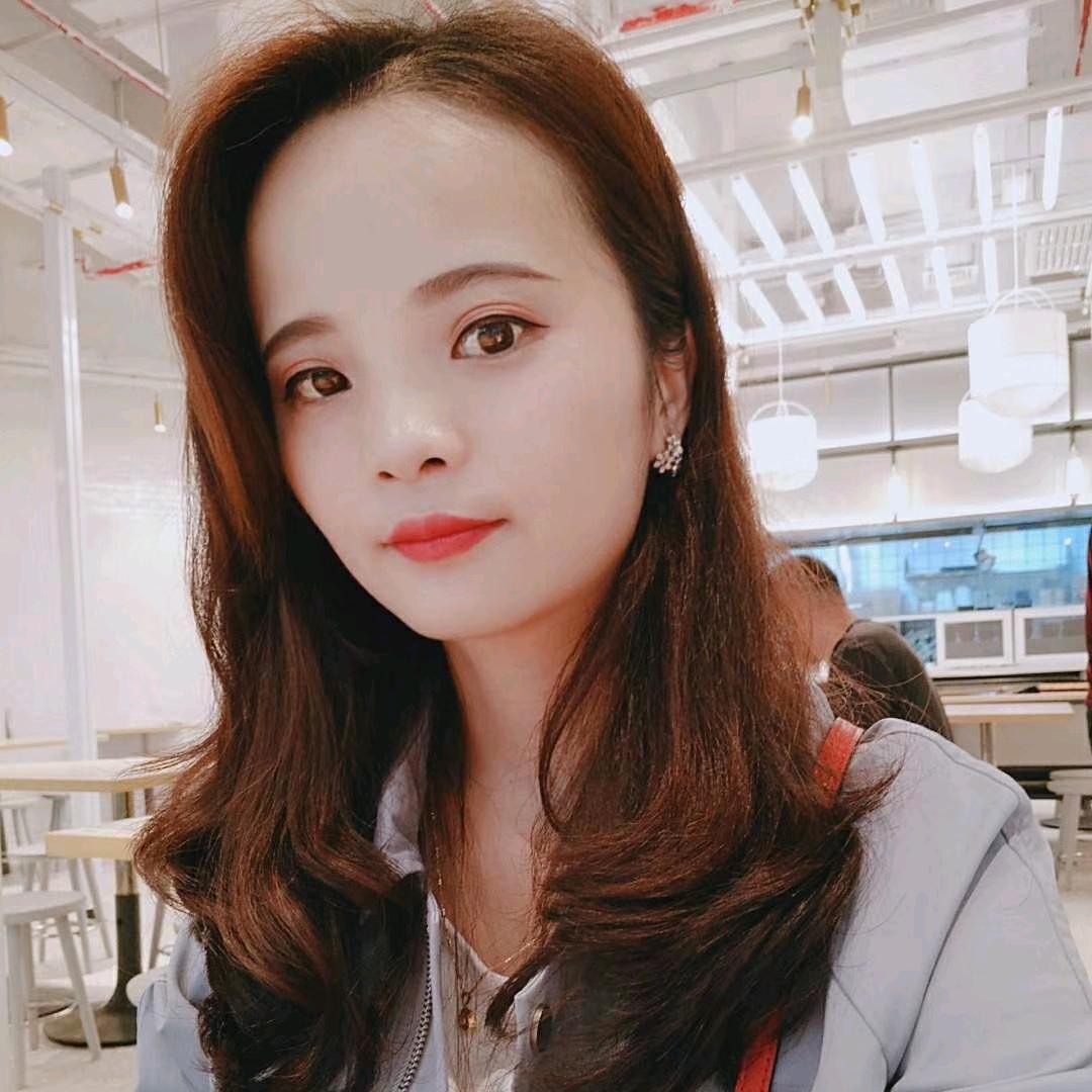 丽丽  🎤